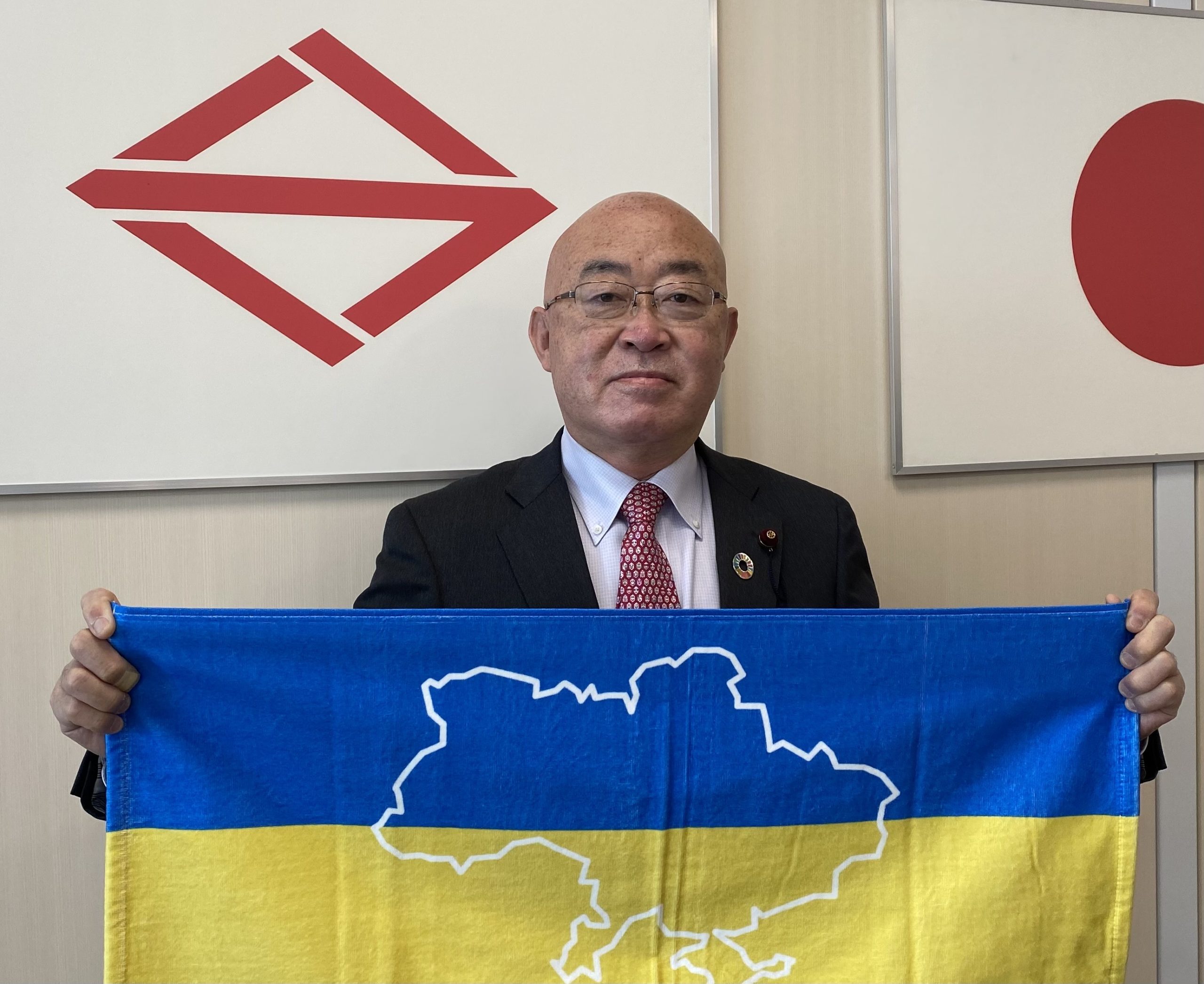 ウクライナ オデーサ市 ゲネディー・トゥルハノフ市長が横浜市庁舎に来られます。